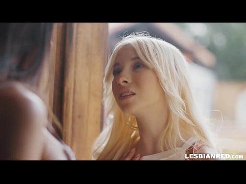 ❤️ Dívka se po několika měsících vrátí domů a skončí u lízání kundy své nevlastní matky ️ Šukání u cs.pornpictureshq.ru ❌️